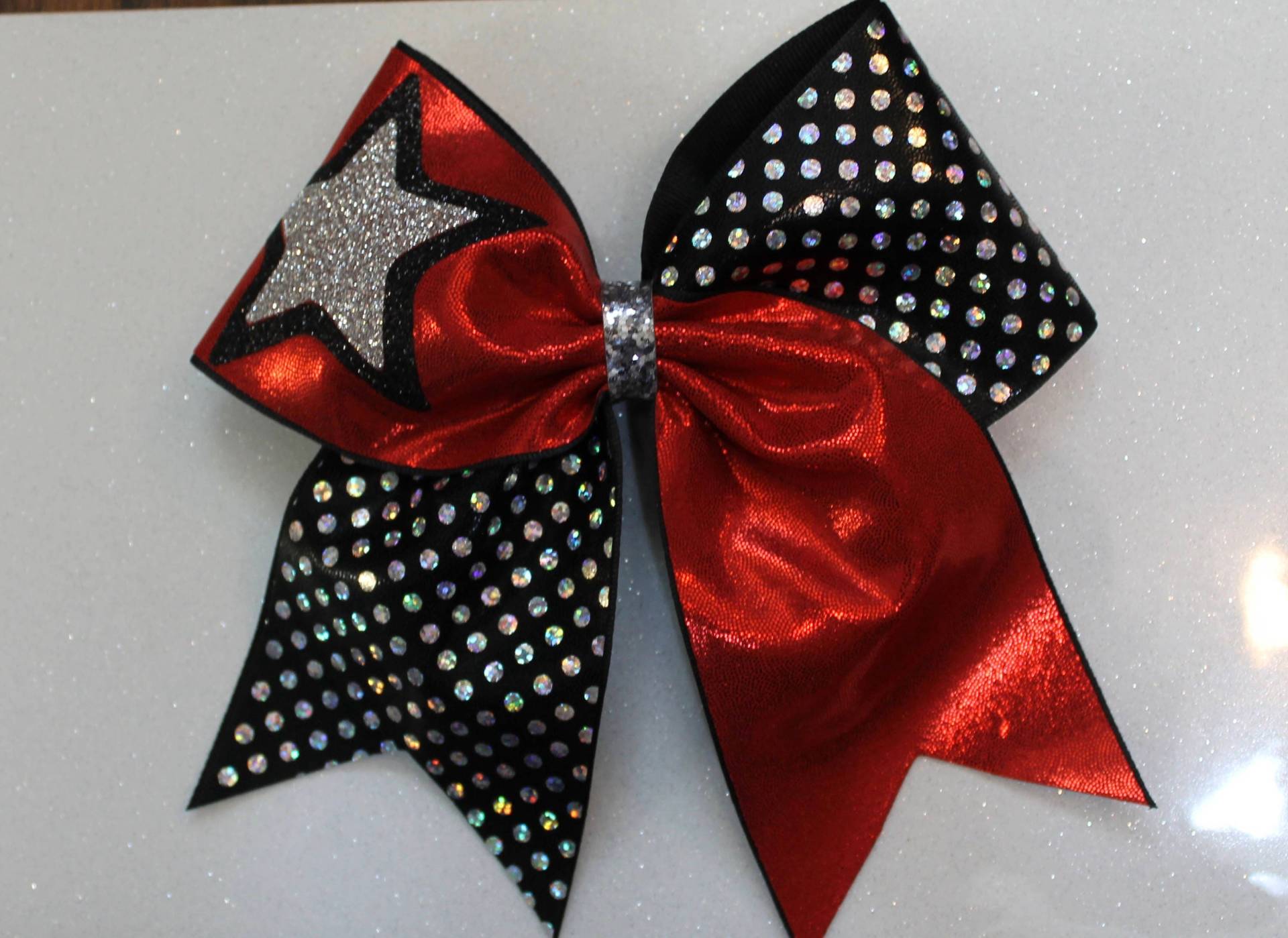 Große Cheer Bow Rot Schwarz Silber Und Stern Große Cheer Bow Rot Schwarz Silber Und Stern von WillowRoseStyle
