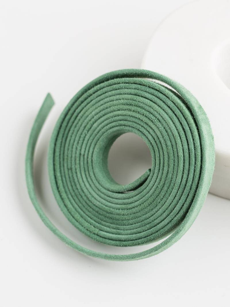 10mm Flaches Dunkles Jade Ziegen-Wildleder 10mm Flaches Dunkles Jade Ziegen-Wildleder von WillowTreeJewelryLLC