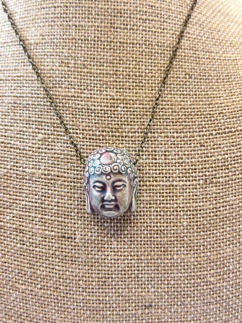 Halskette Buddha Kopf Raku Perle Om Yoga Namaste Schmuck Handgemachte Auf Messing Kette Yogi Meditation von WillowandQuinn