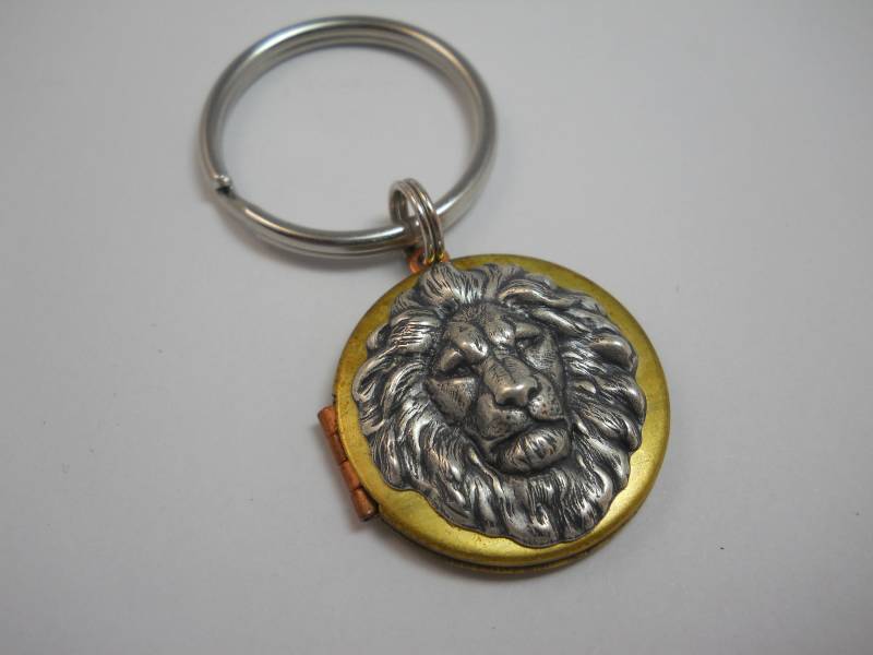 Lion Locket Keychain Sterlingsilber Überzogenes Messing, Mutiges Geschenk Sein von WillowandQuinn