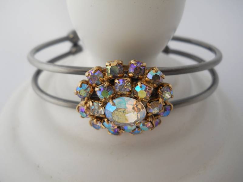 Vintage Strass Manschette Armband Wiederverwendete 1950Er Jahre Ohrring, Verstellbar Silber von WillowandQuinn