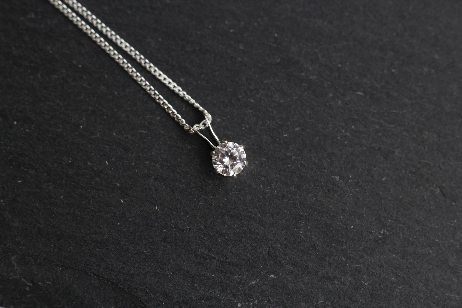 Alternative-Diamant-Halskette, Cz-Anhänger, Sterling Silberanhänger, April Birthstone Halskette, Valentinsgrußgeschenk Alternative-Diamant-Halskette, Cz-Anhänger, Sterling Silberanhänger, April Birthstone Halskette, Valentinsgrußgeschenk von WillowbrookArtistry