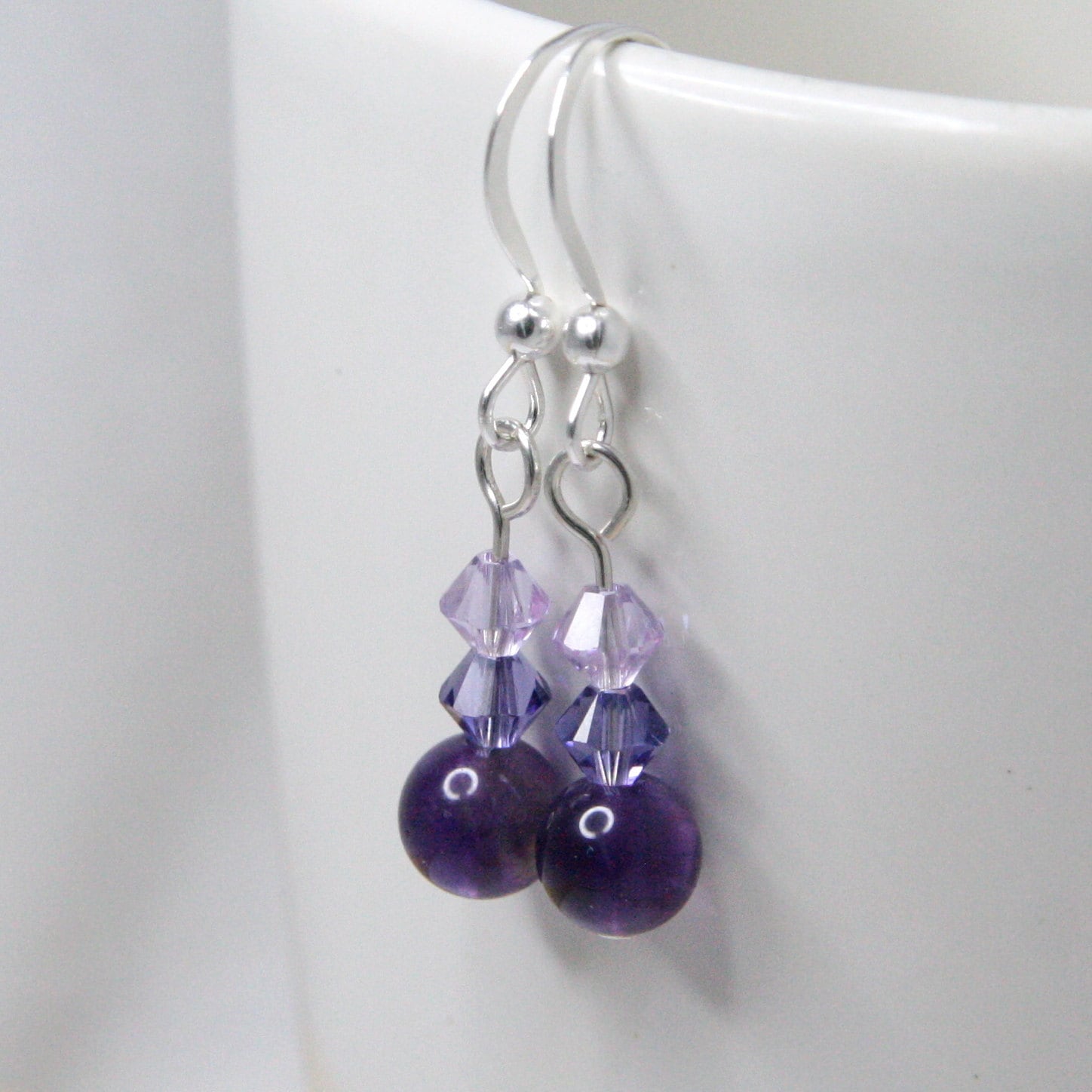 Amethyst Ohrringe, Februar Birthstone Lila Kristall Und Sterling Silber Positive Energie Ohrringe Amethyst Ohrringe, Februar Birthstone Lila Kristall Und Sterling Silber Positive Energie Ohrringe von WillowbrookArtistry