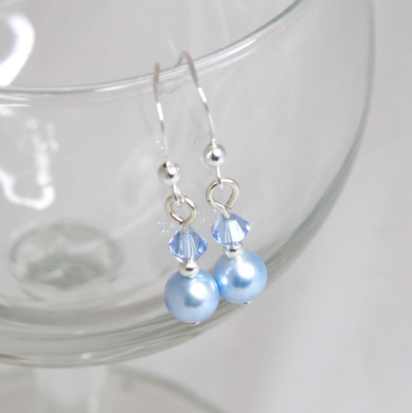 Blaue Braut Ohrringe, Etwas Blaues Swarovski Kristall Und Perlenohrringe, Hochzeit Ohrringe Blaue Braut Ohrringe, Etwas Blaues Swarovski Kristall Und Perlenohrringe, Hochzeit Ohrringe von WillowbrookArtistry