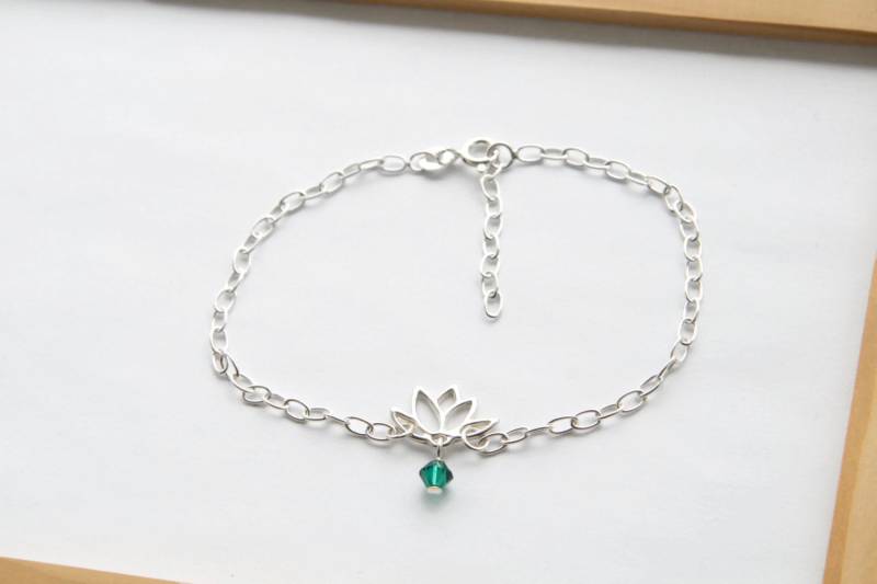 sterling Silber Lotus Armband, Harmonie Yoga Geburtsstein Armband sterling Silber Lotus Armband, Harmonie Yoga Geburtsstein Armband von WillowbrookArtistry