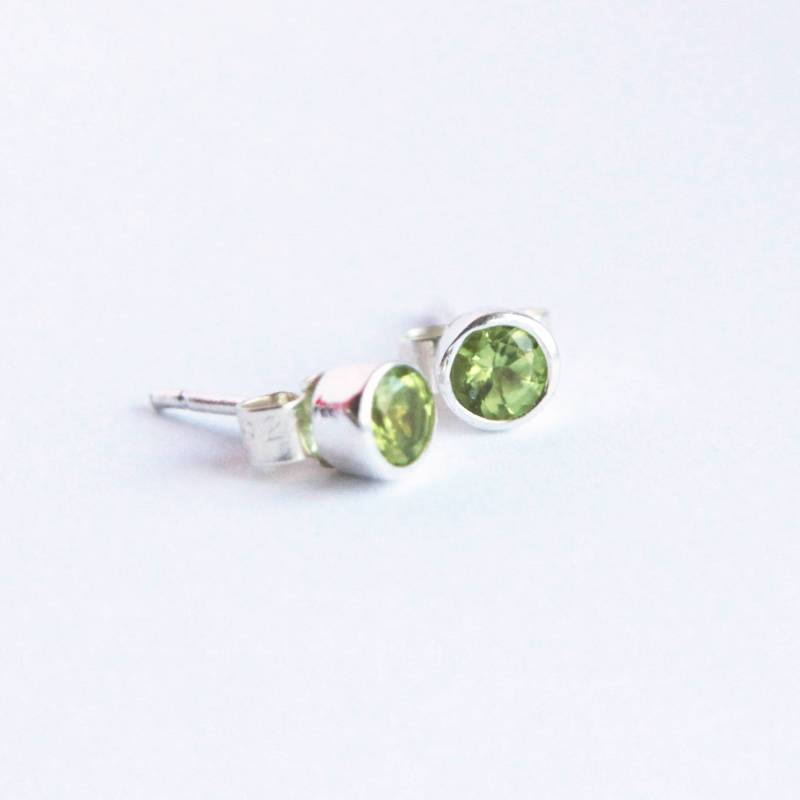 sterling Silberohrstecker Peridot, August Birthstone Ohrringe sterling Silberohrstecker Peridot, August Birthstone Ohrringe von WillowbrookArtistry