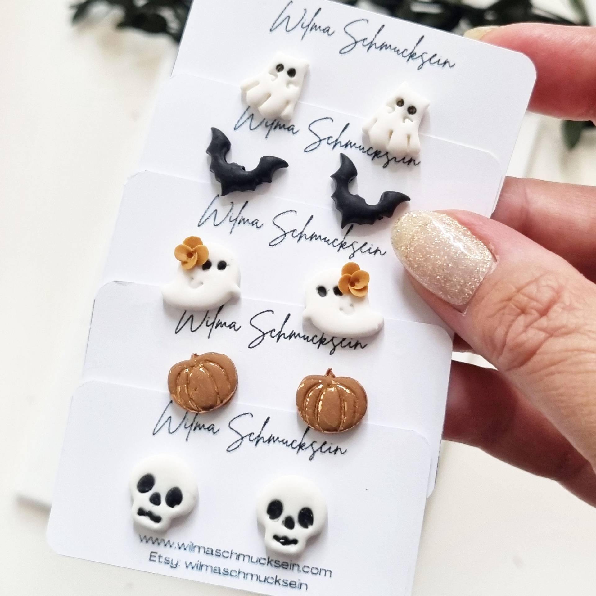 Halloween Ohrringe Herbst | Polymer Clay Ohrstecker Handgefertigte Geister Fledermaus Kürbis Totenkopf Halloween Ohrringe Herbst | Polymer Clay Ohrstecker Handgefertigte Geister Fledermaus Kürbis Totenkopf von WilmaSchmucksein