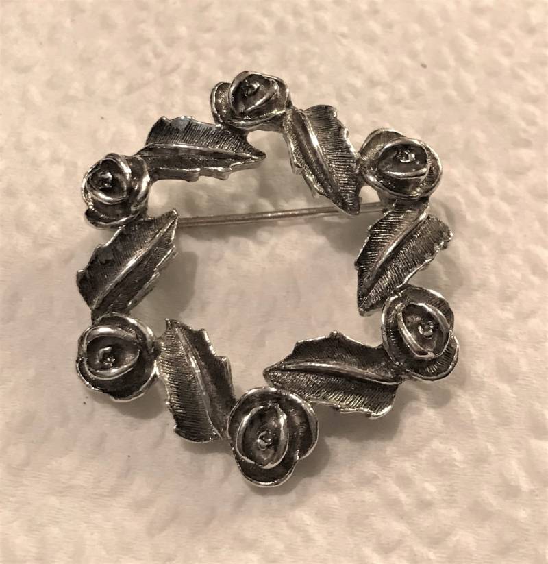 Sarah Coventry 1971 Antike Rose Pin Brosche Sarah Coventry 1971 Antike Rose Pin Brosche von WimerAntiques