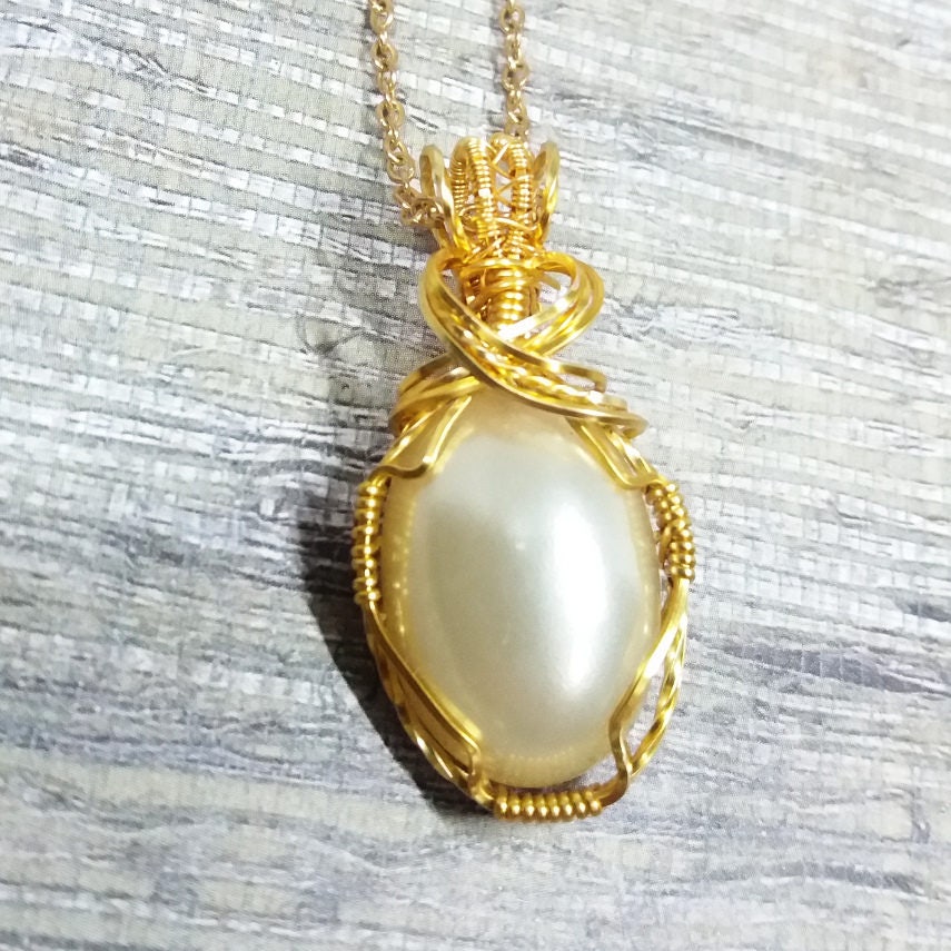 Draht Umwickelt Glas Perle Anhänger Mit Gewebten Kaution Draht Umwickelt Glas Perle Anhänger Mit Gewebten Kaution von WinderWiredKnot