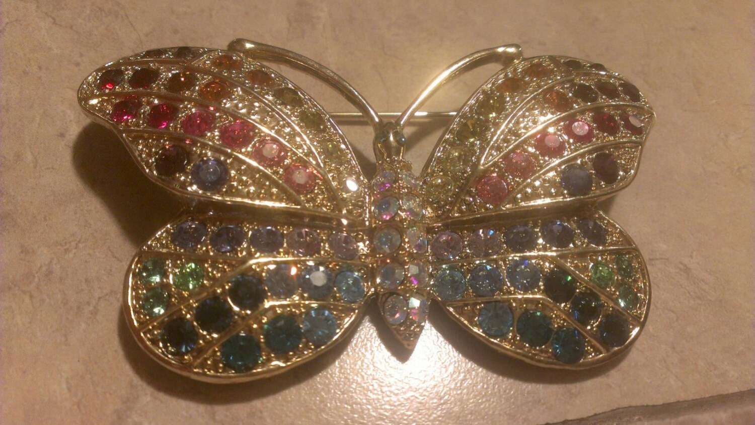 Schöne Große Bunte Strass Verkrustete Kirks Torheit Schmetterling Brosche Schöne Große Bunte Strass Verkrustete Kirks Torheit Schmetterling Brosche von WindowShoppingAtHome