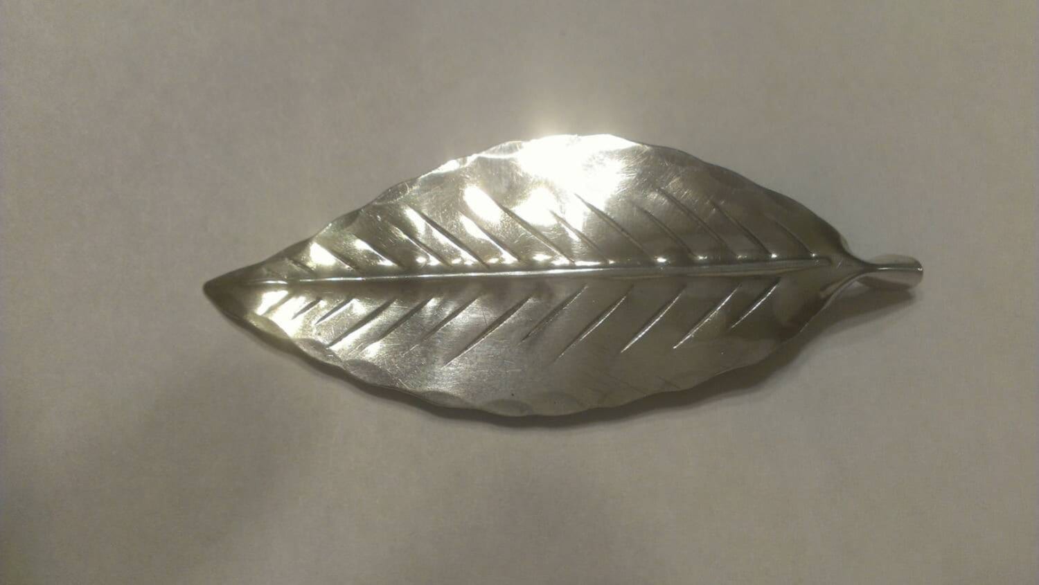 Stuart Nye Sterling Leaf Brosche Stuart Nye Sterling Leaf Brosche von WindowShoppingAtHome