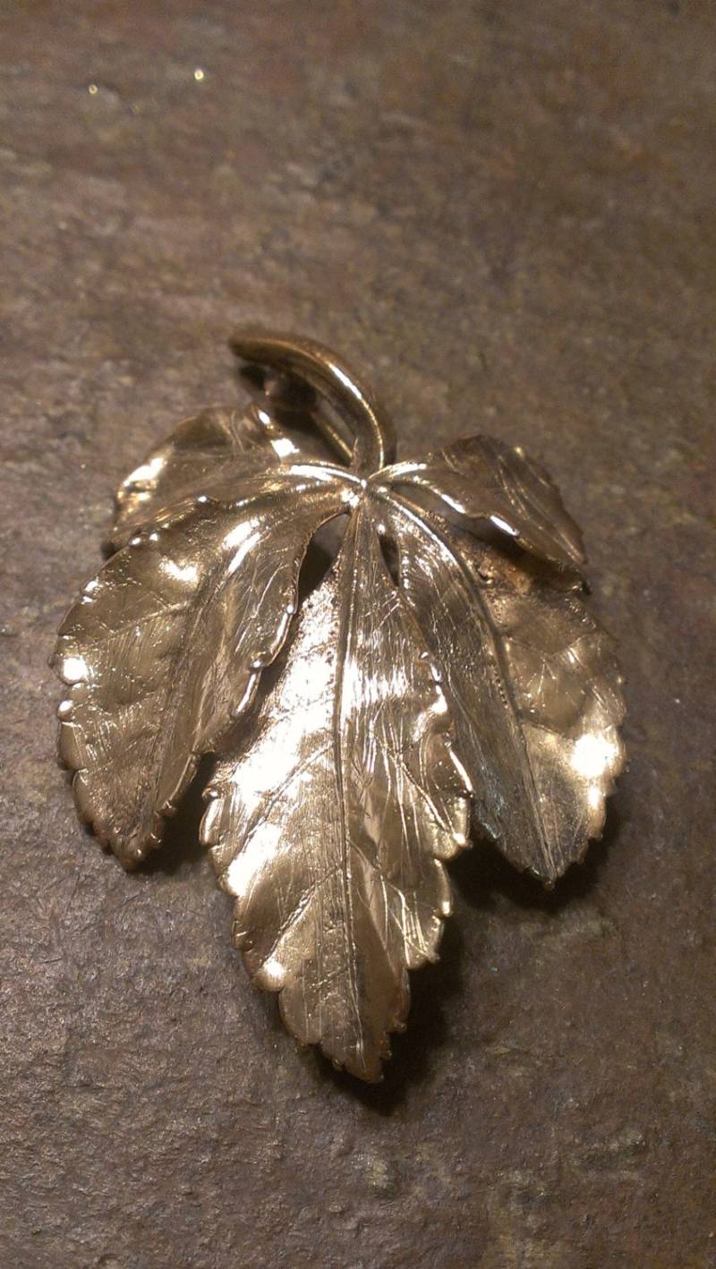 sterling Silber Gold Ove Eriksen Dänemark Schönes Blatt Brosche sterling Silber Gold Ove Eriksen Dänemark Schönes Blatt Brosche von WindowShoppingAtHome