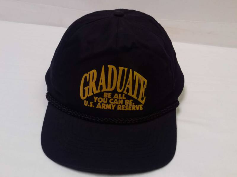 Vintage Us Army Reserve Graduate Trucker Kappe von Windwalkerhats