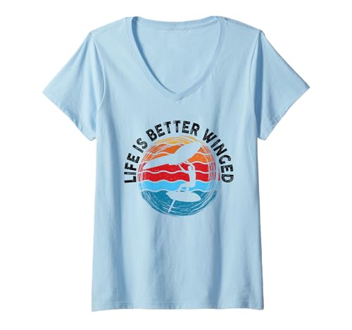 Damen Das Leben ist besser Winged Wing Foil Wingsurfing Foil Wing T-Shirt mit V-Ausschnitt Damen Das Leben ist besser Winged Wing Foil Wingsurfing Foil Wing T-Shirt mit V-Ausschnitt von Wing Foiling Equipment for Wing Surfing