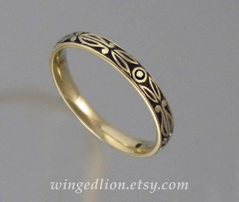 Augustin 14K Gold Herren Hochzeit Unisex Ring von WingedLion