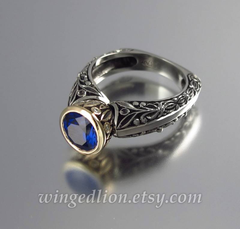 Blauer Saphir Verlobungsring - Silber Und 585Er Gold Die Gekronte Gränge | Grössen Von 9, 5 Bis 7 von WingedLion