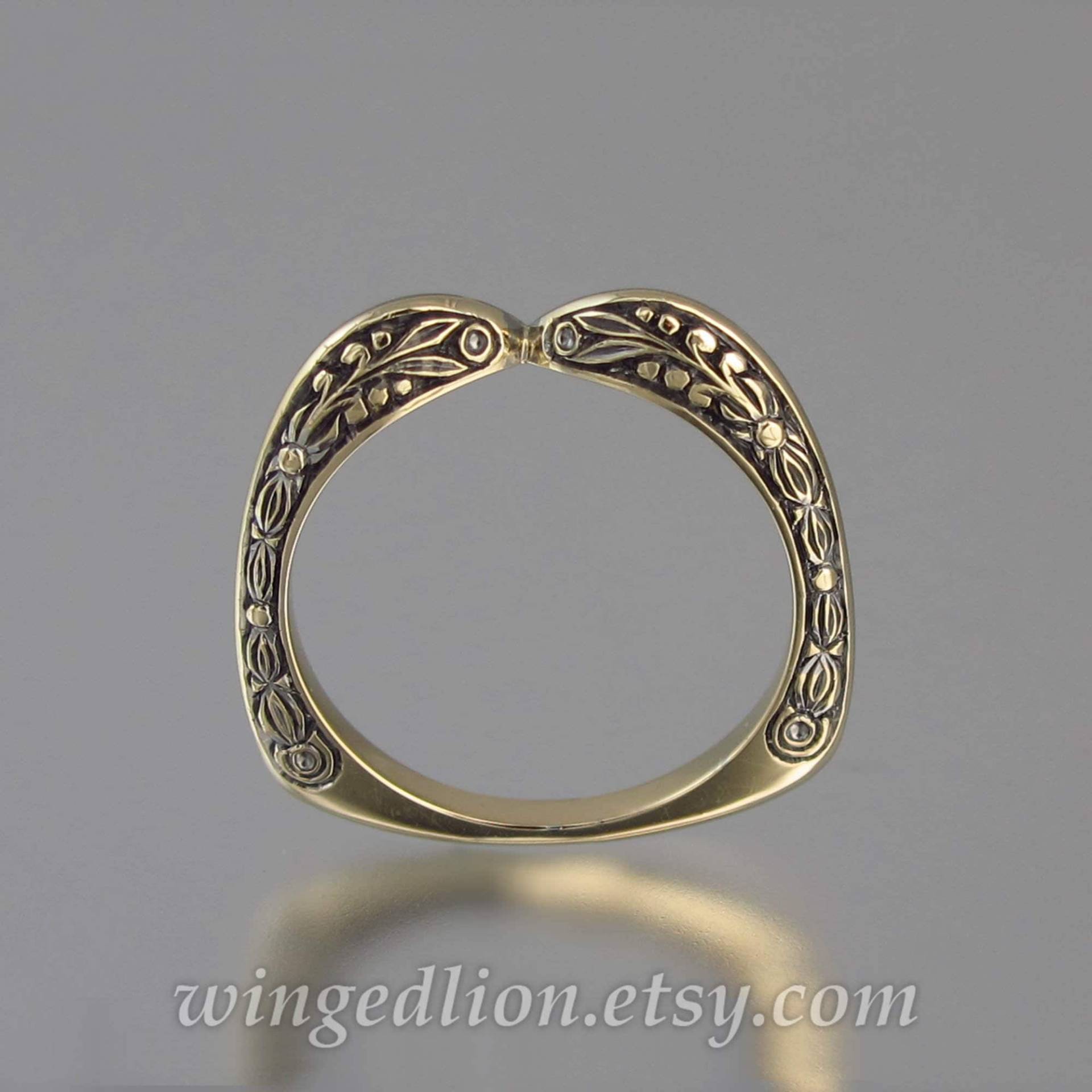 Goldring Mit Gravur, Gräfin 14K Gold Ehering | Größen 4 Bis 7 von WingedLion