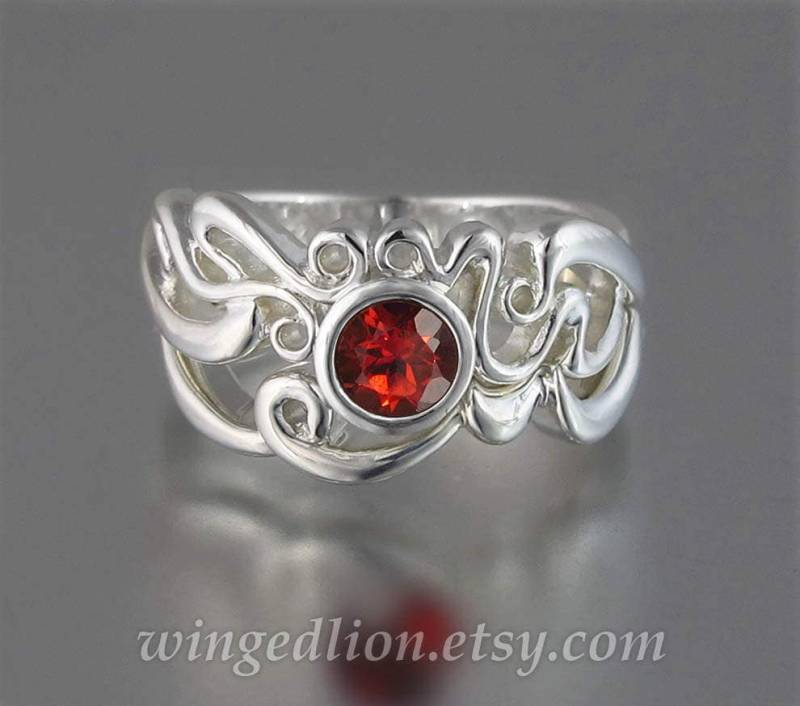 Odelia 14K Gold Verlobungsring Mit Granat & Ehering Jugendstil Inspiriertes Ring Set von WingedLion