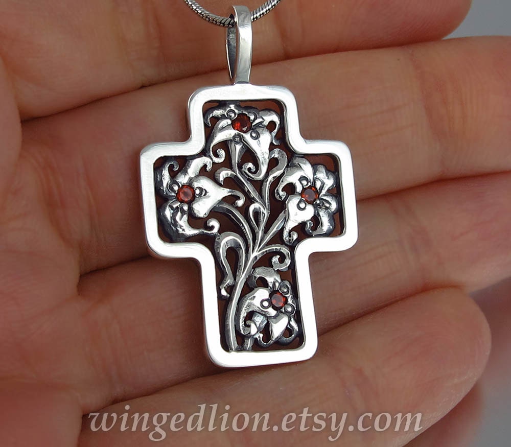 Silberkreuz, Granat Anhänger, Florales Silberkreuz Im Jugendstil Inspiriert Mit Silberkreuz, Granat Anhänger, Florales Silberkreuz Im Jugendstil Inspiriert Mit von WingedLion