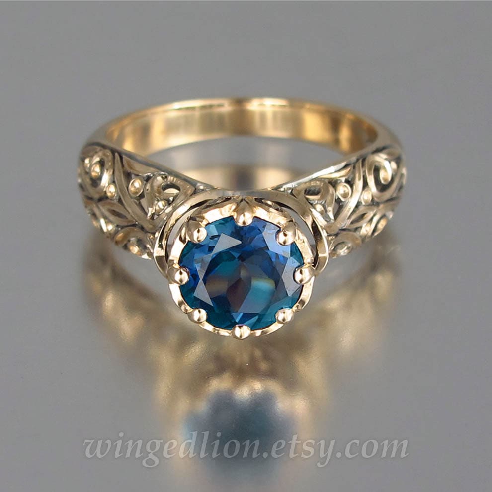 Verlobungsring Solitärring, The Enchanted Princess 14K Gelbgoldring, London Blue Topaz Ring von WingedLion