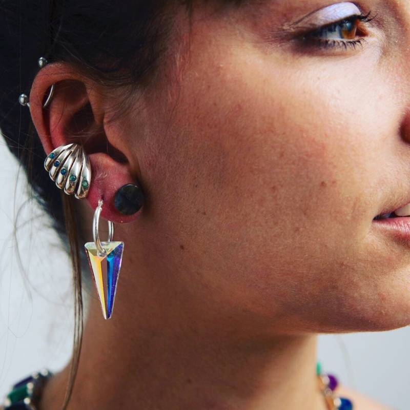 Kleine Sterling Irisierende Regenbogen Creolen Kleine Sterling Irisierende Regenbogen Creolen von WinifredJewelry