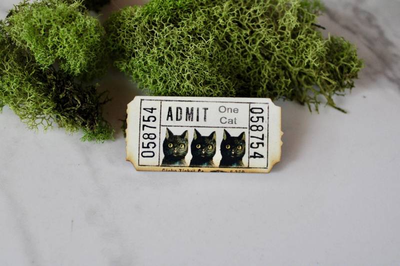 Schwarze Katze, Pin Unter 10, Schmuck An Pin, Anstecker, Brosche Katze von WinifredandBramble