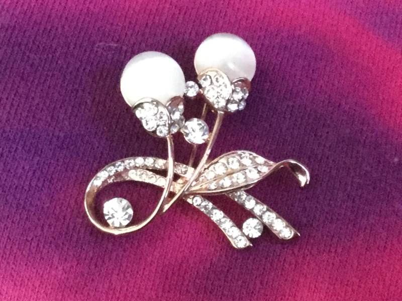strass Tulpe Brosche in Kupfer-Ton Signiert Wu strass Tulpe Brosche in Kupfer-Ton Signiert Wu von WinkiesTreasures