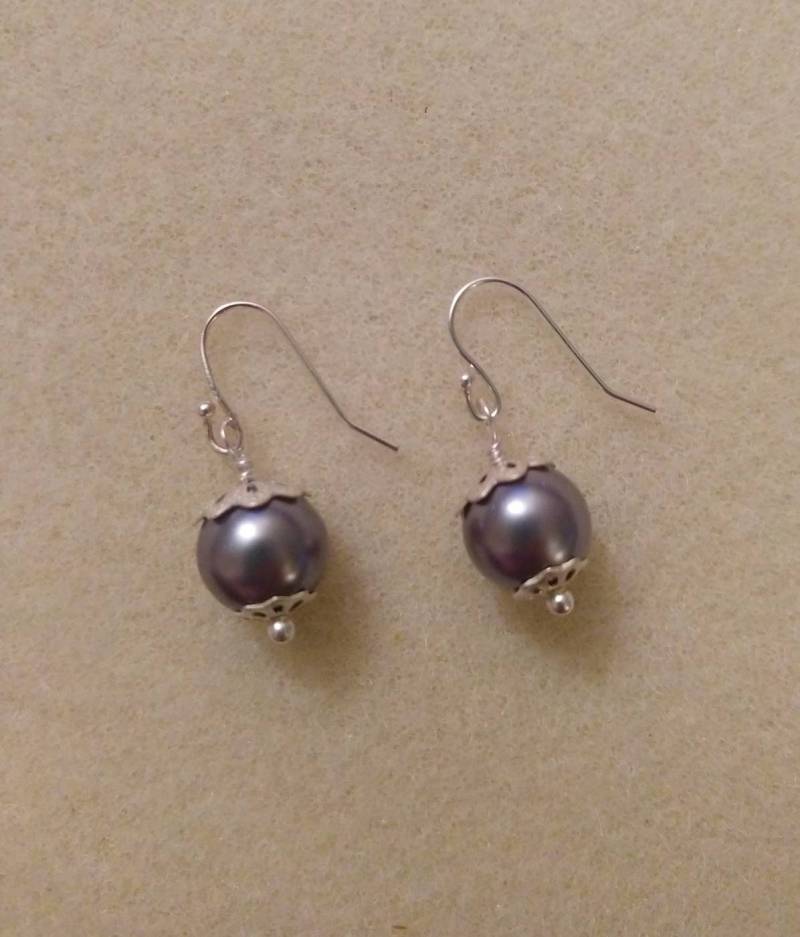 Silber Perlen Tropfen Ohrringe Mit Filigranem Akzent Kostenloser Versand von WinsomeWillowStudios