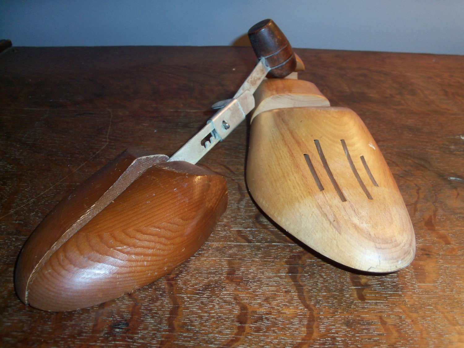 Vintage Schuhbaum Bond Form Keilrahmen Holz Display Vintage Schuhbaum Bond Form Keilrahmen Holz Display von WinterFinds