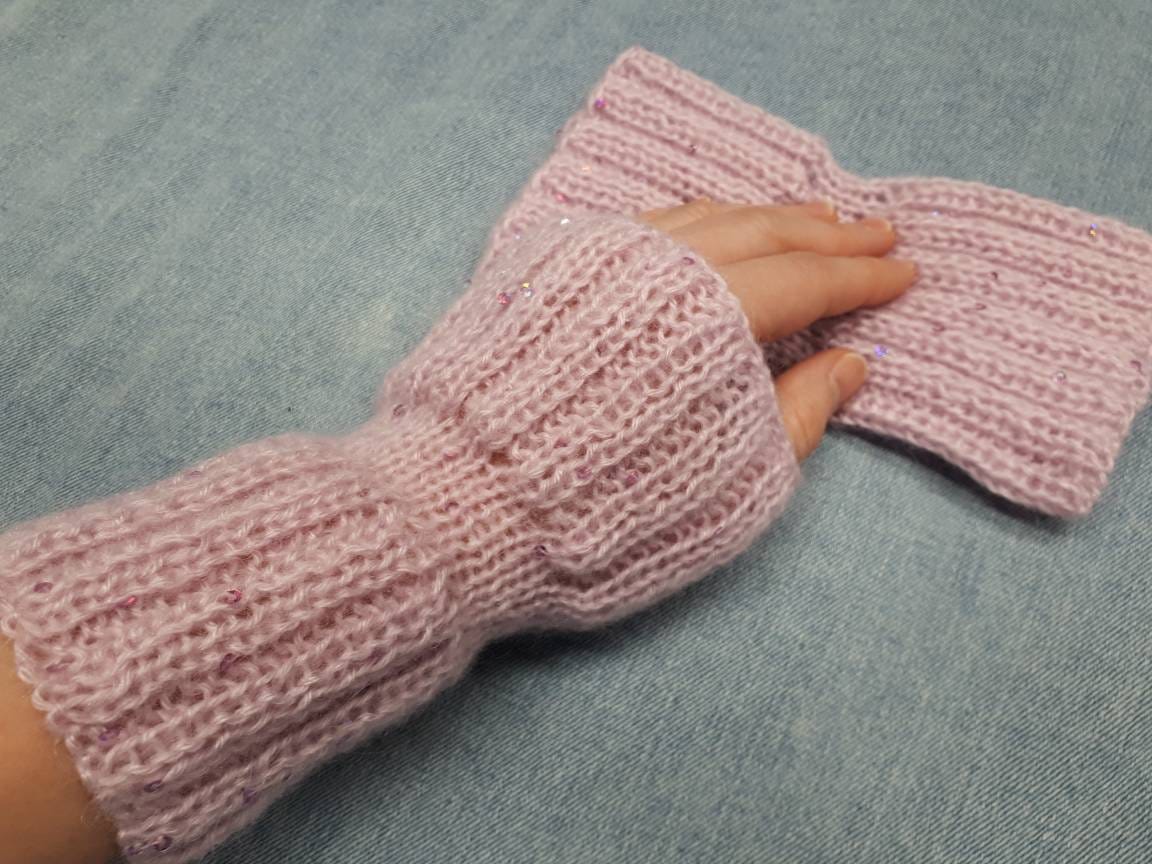 Handgemachte Pastell Rosa Mädchen Armswärmer Erwachsene Beinswärmer Strick Kinder Beinwärmer Pulswärmer Baby von WinterMorningCrafts