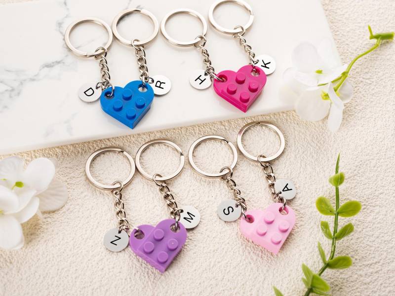 Initial Heart Keychains Set, Personalized Boyfriend Girlfriend Gift, Matching Couple Keychains, Best Friend Gift For Her, Him von WinterTeamPink