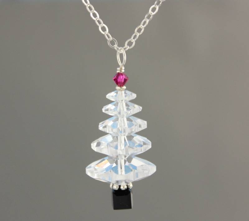 Art Deco Swarovski Kristall Weihnachtsbaum Halskette - Klarer, Fuchsia Pinker Und Schwarzer Kristall, Sterling Silber Kette Moderner Art Deco Swarovski Kristall Weihnachtsbaum Halskette - Klarer, Fuchsia Pinker Und Schwarzer Kristall, Sterling Silber Kette Moderner von WinterberryJewelry