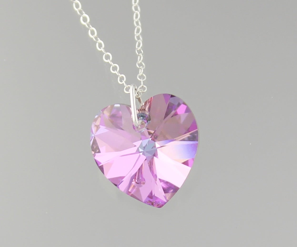 Blass Rosa Regenbogen Herz Sterling Silber Halskette - Funkelnder Farbwechsel Vitrail Light Swarovski Kristall Anhänger, Zarte Kette von WinterberryJewelry