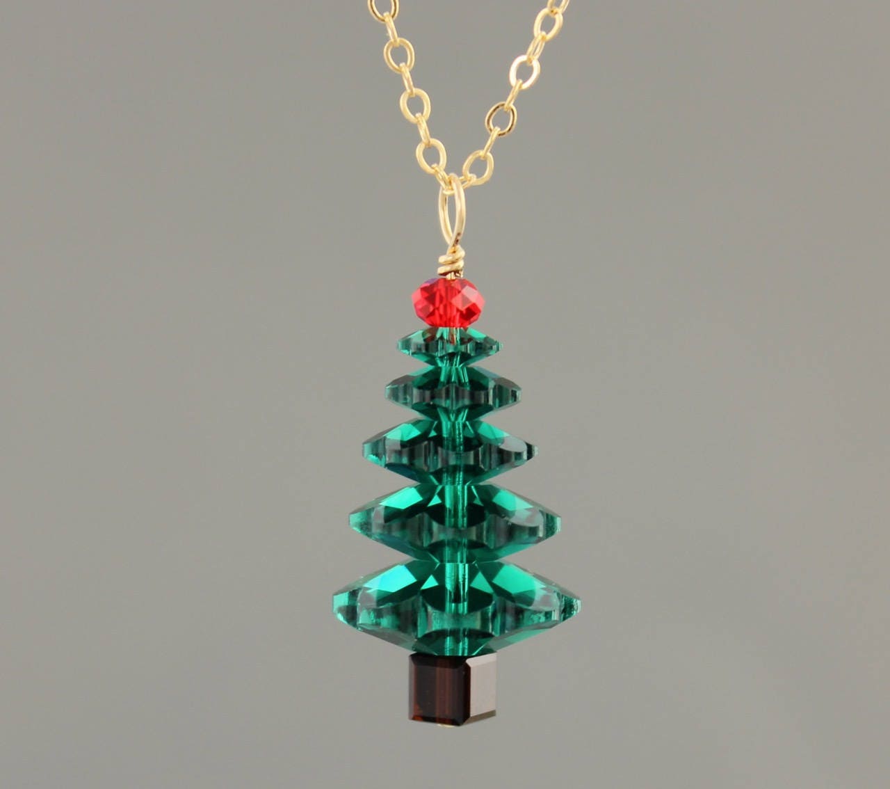 Crystal Christmas Tree 14K Goldgefüllte Halskette - Smaragdgrüne Und Hellrote Swarovski Kristalle Funkelnd Happy Holidays Crystal Christmas Tree 14K Goldgefüllte Halskette - Smaragdgrüne Und Hellrote Swarovski Kristalle Funkelnd Happy Holidays von WinterberryJewelry