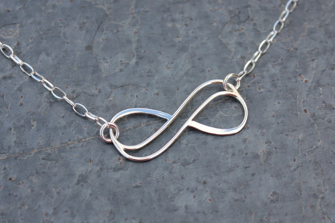 Große Infinity Zeichen Sterling Silber Halskette - Ewig Endlos Für Immer Unendlich Liebe von WinterberryJewelry