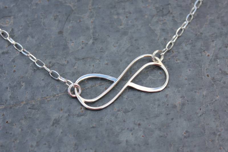 Große Infinity Zeichen Sterling Silber Halskette - Ewig Endlos Für Immer Unendlich Liebe Große Infinity Zeichen Sterling Silber Halskette - Ewig Endlos Für Immer Unendlich Liebe von WinterberryJewelry