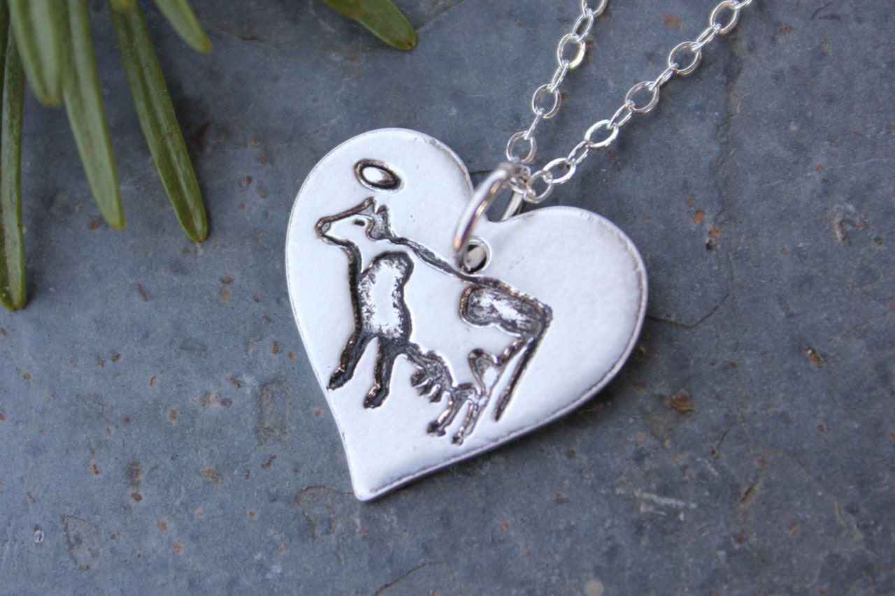 Heilige Kuh Halskette - Handgemachtes Feinsilberherz Mit Entzückender Milchkuh An Einer Aus Sterlingsilber Bauernhof, Scheune, Land von WinterberryJewelry