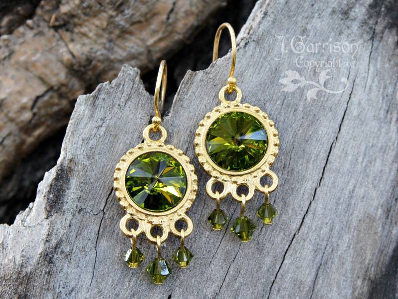 Olivine Grüne Kristall Rivoli Gold Ohrringe - Boho Chic Herbst Herbstfarben Olivgrüne Swarovski Kristalle Olivine Grüne Kristall Rivoli Gold Ohrringe - Boho Chic Herbst Herbstfarben Olivgrüne Swarovski Kristalle von WinterberryJewelry