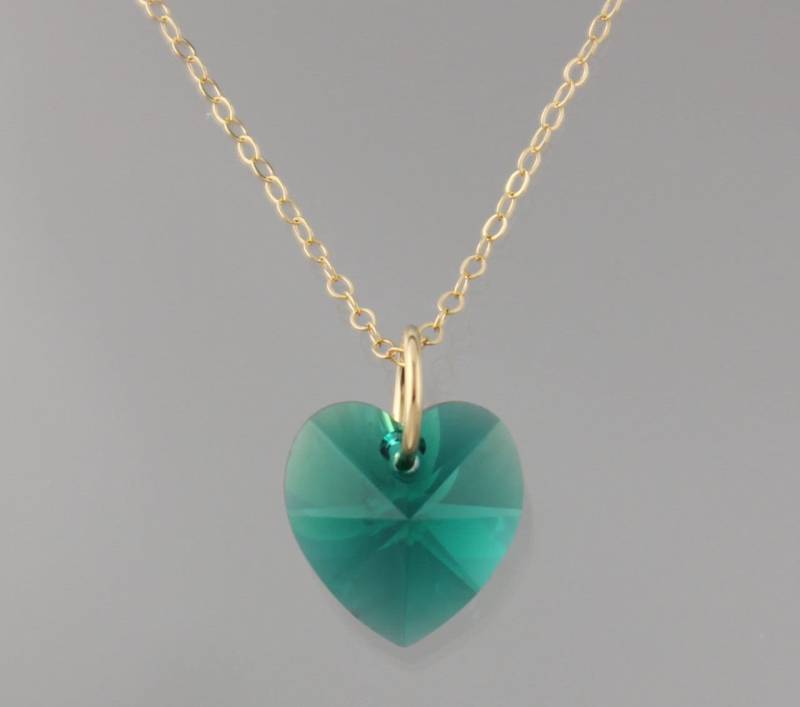Smaragd Swarovski Kristall Herz Halskette - Grünes An 14K Gold Filled Kette Auch in Silber Erhältlich Smaragd Swarovski Kristall Herz Halskette - Grünes An 14K Gold Filled Kette Auch in Silber Erhältlich von WinterberryJewelry