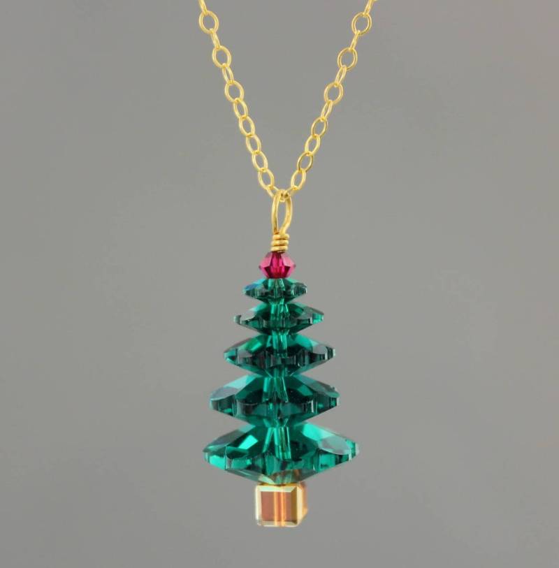 Smaragd Und Rubin Kristall Weihnachtsbaum 14K Gold-Filled Halskette - Grüne Rosarote Kristalle Feiertagsstimmung Smaragd Und Rubin Kristall Weihnachtsbaum 14K Gold-Filled Halskette - Grüne Rosarote Kristalle Feiertagsstimmung von WinterberryJewelry