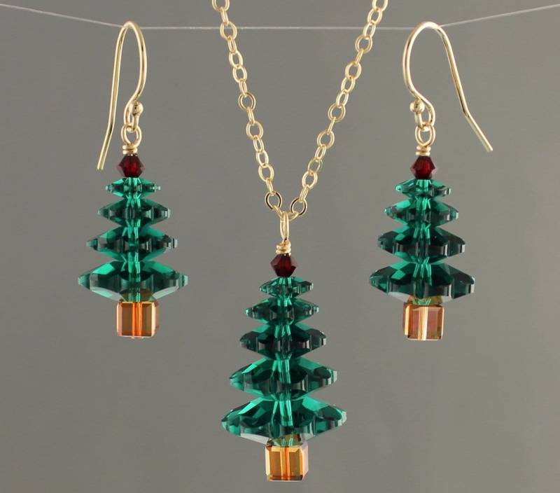 Smaragdgrün & Siam Rubinrot Weihnachtsbaum Halskette + Ohrringe Set - Swarovski Kristalle, 14K Goldfill Oder Sterling Silber Kette Ohrhaken Smaragdgrün & Siam Rubinrot Weihnachtsbaum Halskette + Ohrringe Set - Swarovski Kristalle, 14K Goldfill Oder Sterling Silber Kette Ohrhaken von WinterberryJewelry