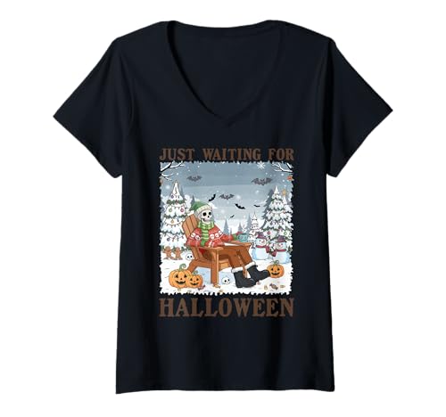 Damen Ich warte nur auf Halloween, Winter, Weihnachten, Winterween T-Shirt mit V-Ausschnitt von Winterween Winter Holiday Halloween Christmas Gift