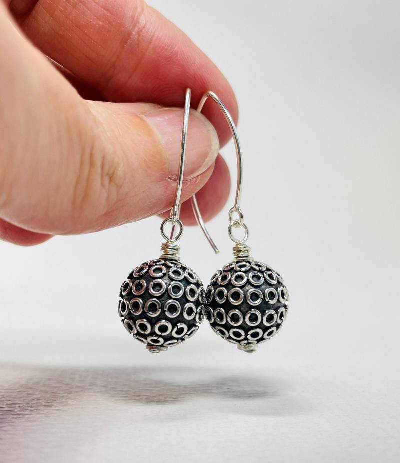sterling Silber Bali Ball Ohrringe Lange Perlenohrringe sterling Silber Bali Ball Ohrringe Lange Perlenohrringe von WireAndPearl