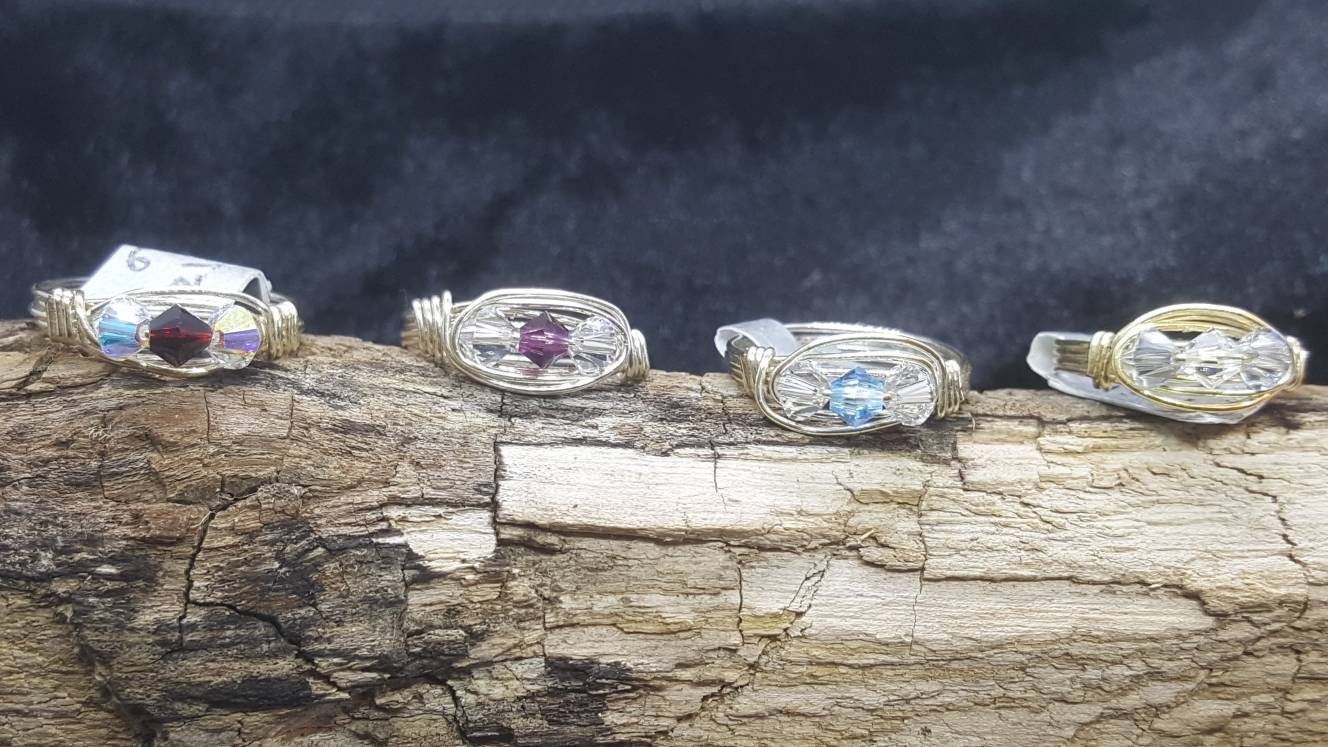 Drei Crystal Birthstone Ring Drei Crystal Birthstone Ring von WireJewelryByHeather