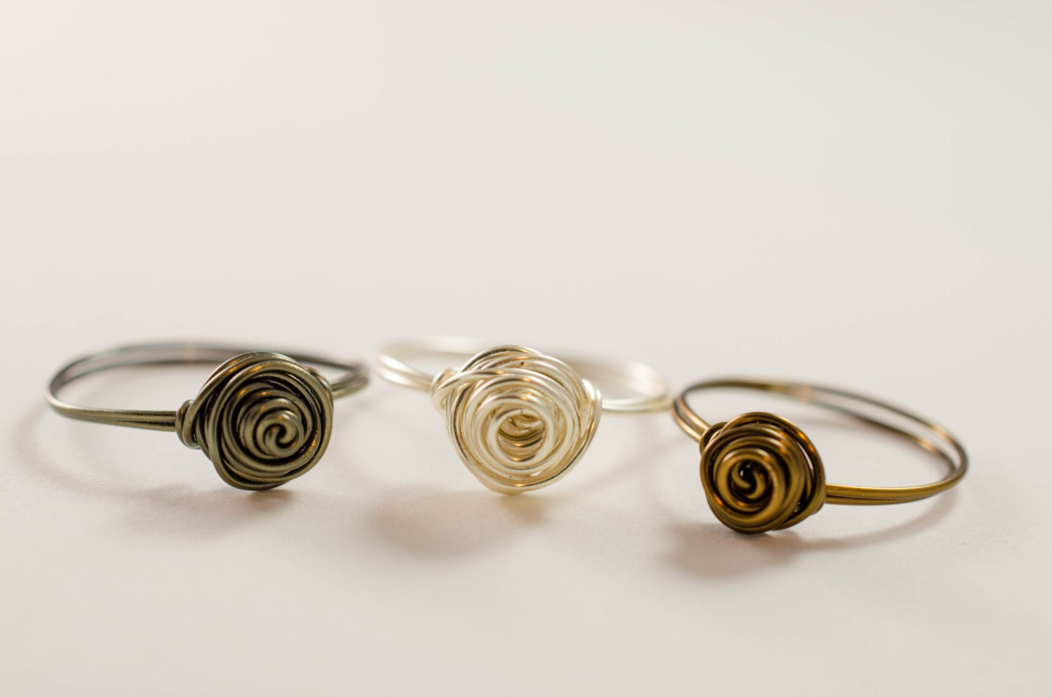 Rosen Ring - Draht Gewickelt Kupfer Versilbert Gunmetal Rosen Ring - Draht Gewickelt Kupfer Versilbert Gunmetal von WireScienceArt