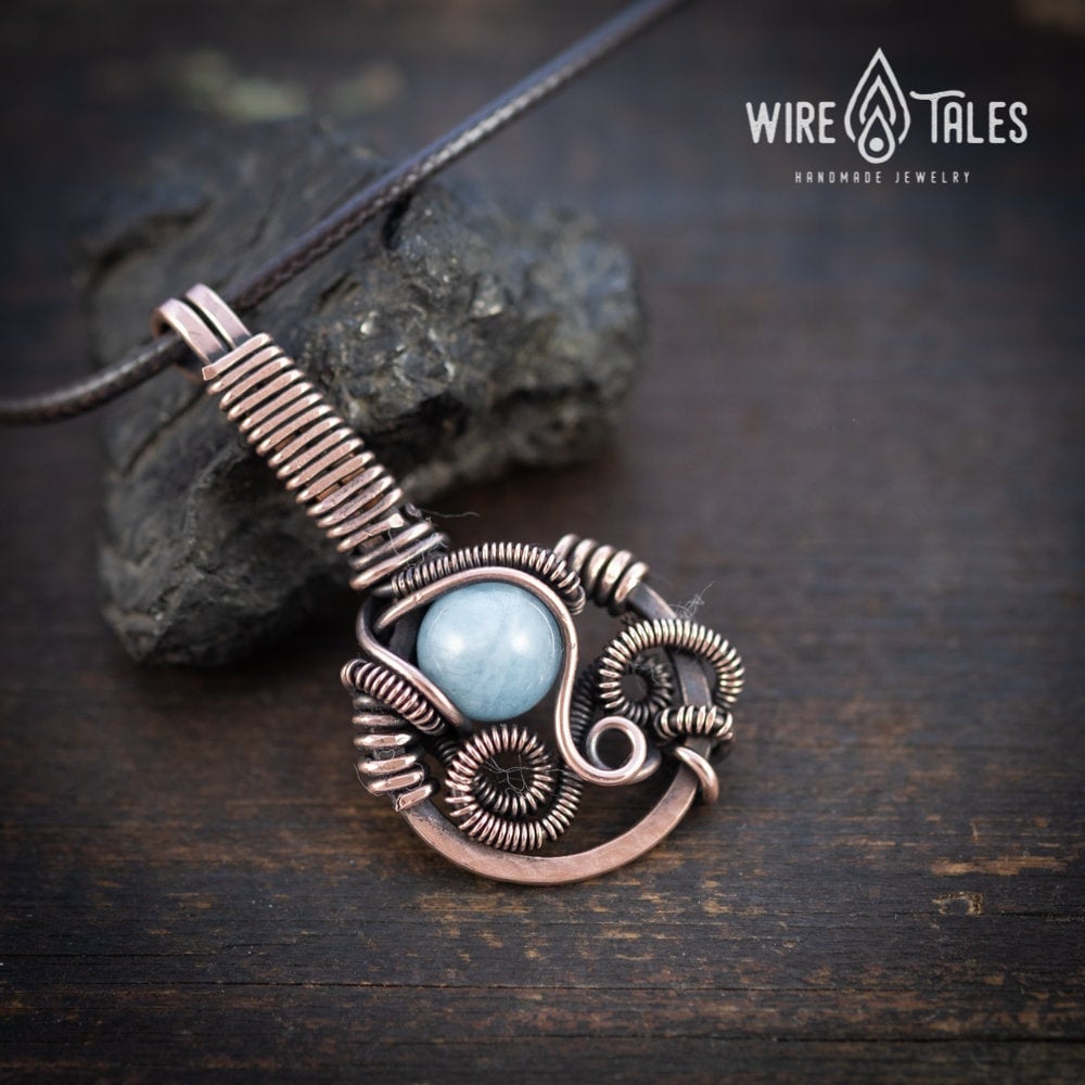 Yoga Aquamarin Kristall Halskette, Einzigartiges Geschenk Für Frauen, Kupfer Schmuck, Handgemachter Draht Gewickelt Anhänger, Boho Herren Yoga Aquamarin Kristall Halskette, Einzigartiges Geschenk Für Frauen, Kupfer Schmuck, Handgemachter Draht Gewickelt Anhänger, Boho Herren von WireTales