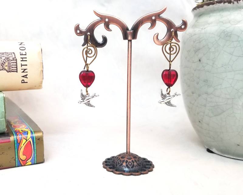 Secret Heart Vogel Ohrringe in Rot Fantasy Floral Secret Heart Vogel Ohrringe in Rot Fantasy Floral von WireandWings