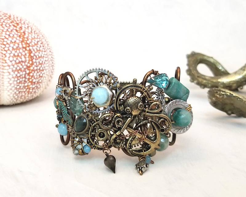 Unter Dem Meer Steampunk Oktopus Manschettenarmband in Aqua - Sea Blue Verstellbarer Draht Unter Dem Meer Steampunk Oktopus Manschettenarmband in Aqua - Sea Blue Verstellbarer Draht von WireandWings
