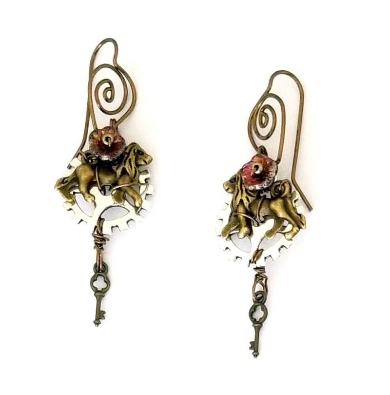steampunk Löwenohrringe Mit Handgemachten Ohrhaken, Auswahl Aus Perlenfarbe Und Ohrhakenmaterial steampunk Löwenohrringe Mit Handgemachten Ohrhaken, Auswahl Aus Perlenfarbe Und Ohrhakenmaterial von WireandWings
