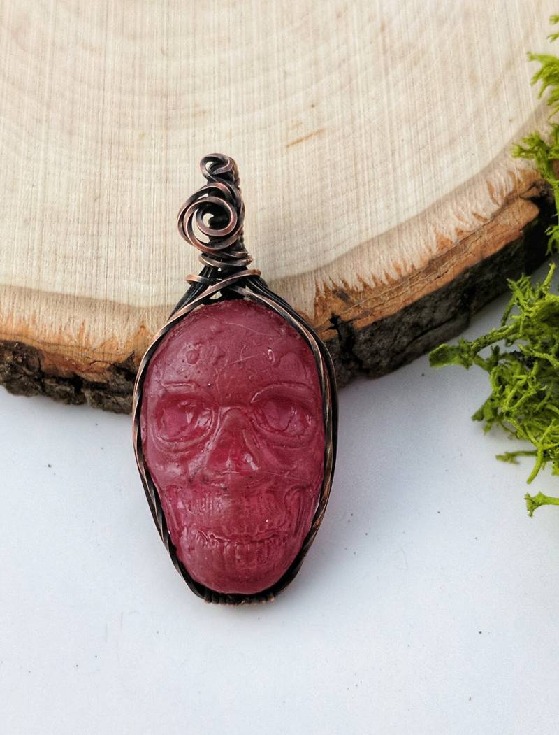 Halloween-Schmuck, Draht Gewickelt Schädel Anhänger, Schädel-Anhänger, Halloween-Anhänger, Geschenk Für Sie von WiredByFaithDesigns